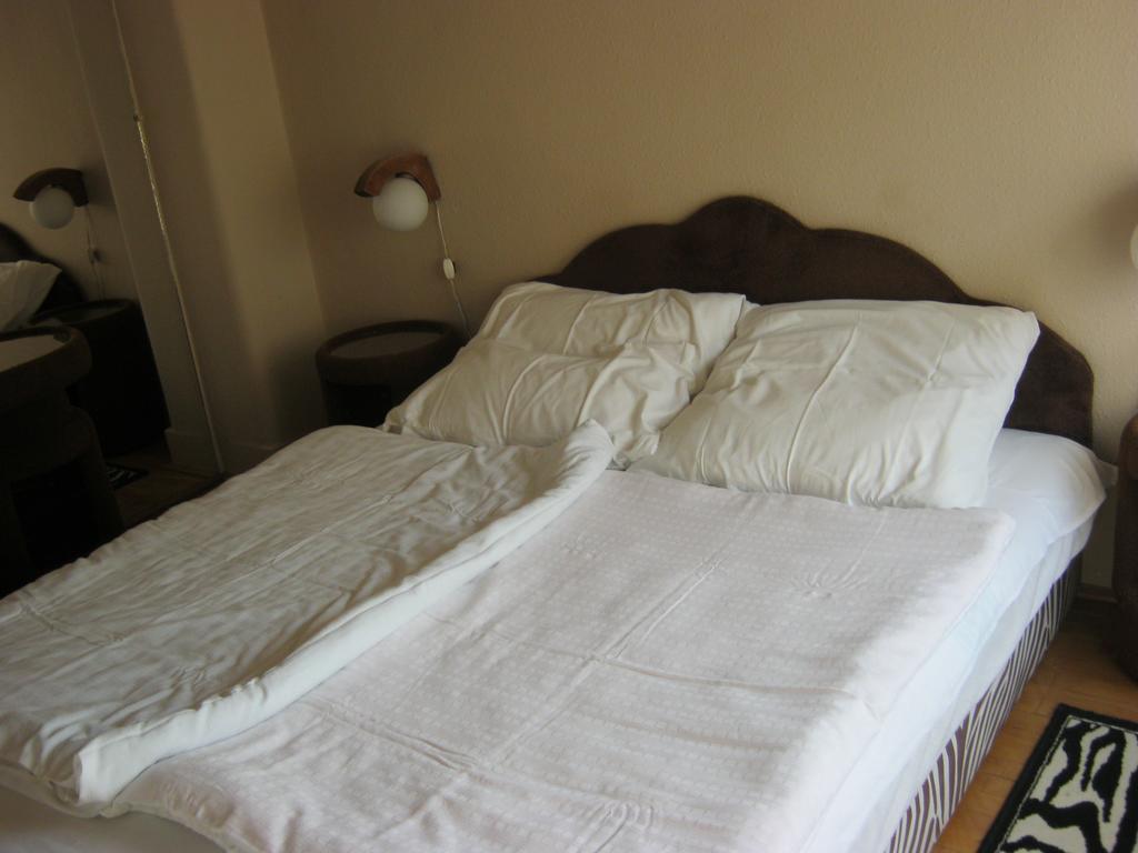 Kitti Apartman บาลาตงโบกลาร์ ห้อง รูปภาพ