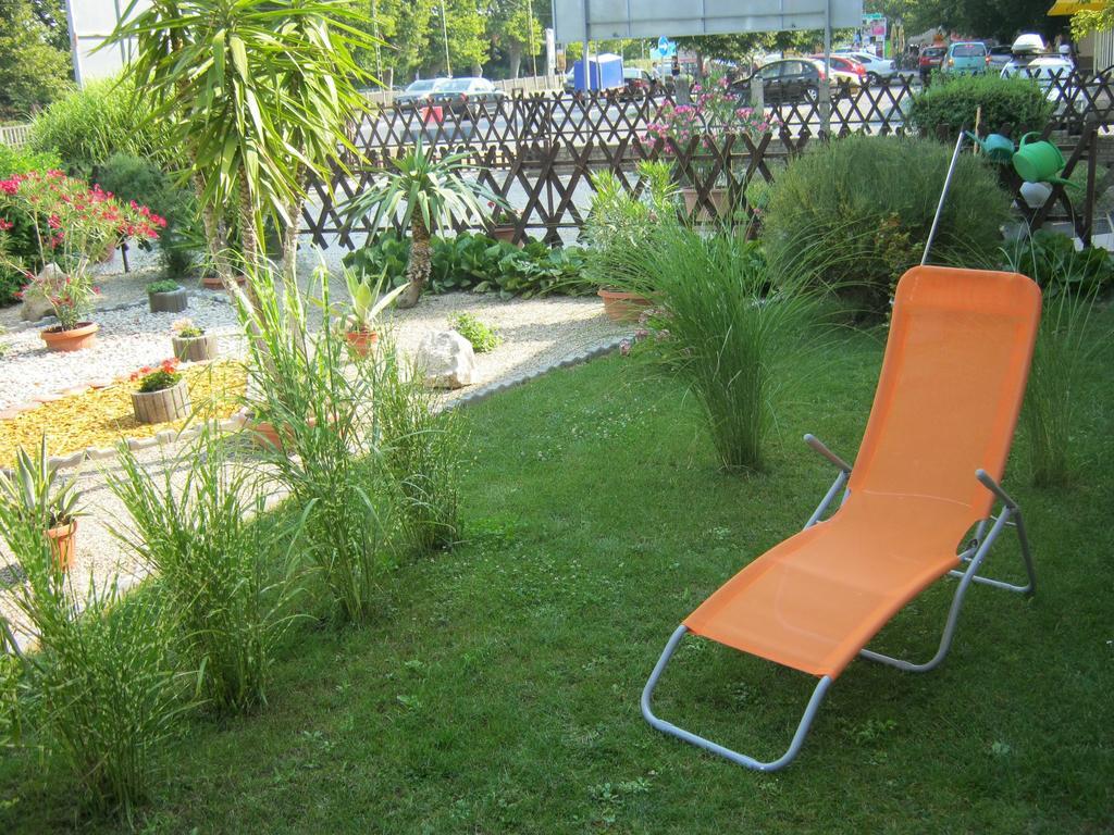 Kitti Apartman บาลาตงโบกลาร์ ห้อง รูปภาพ